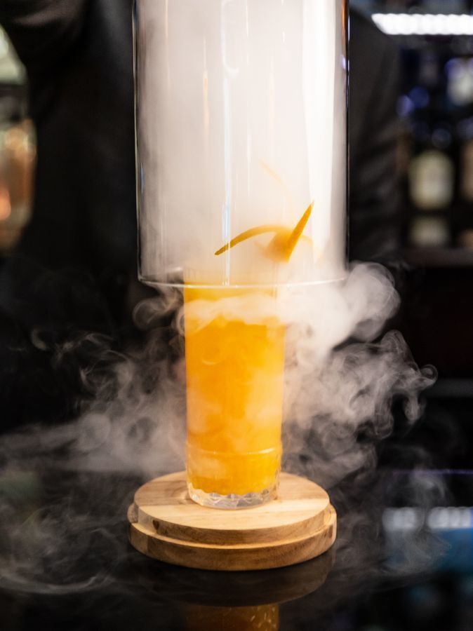 bar